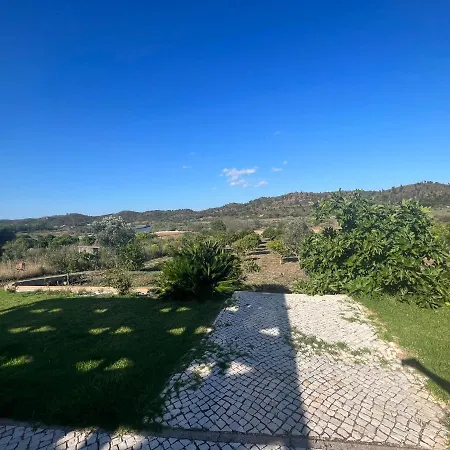 Дом отдыха Quinta With Orange And Lemon Trees Силвеш